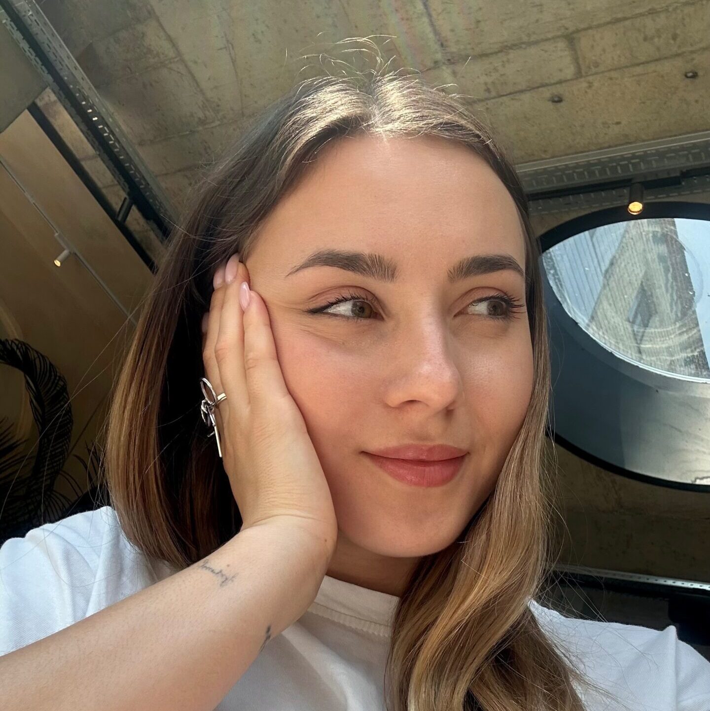 Lora @lora.artss, Fineline Tattoo Gallery Krakow